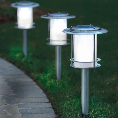 Solar Powered Walkway Light